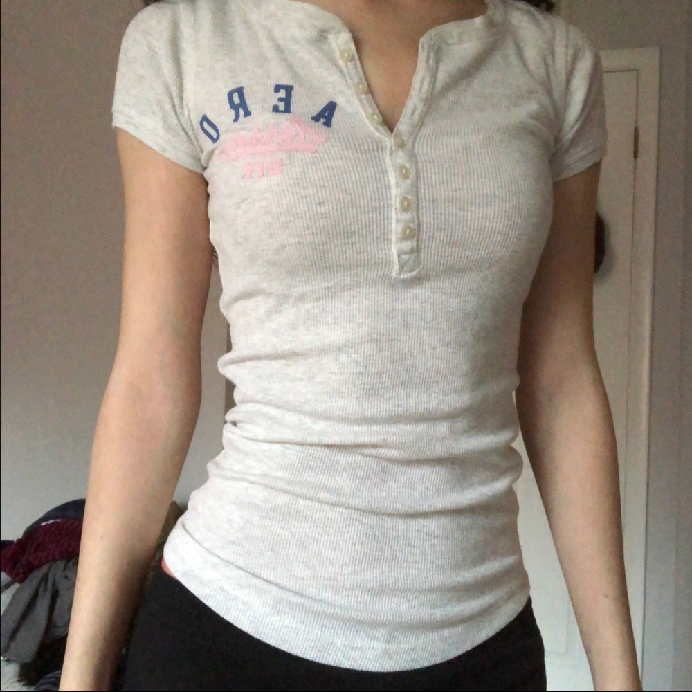AEROPOSTALE SHORT SLEEVE HENLEY TOP